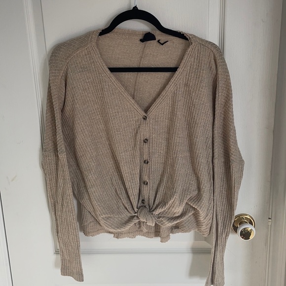 Ubran Outfitters Long sleeve - Picture 1 of 1